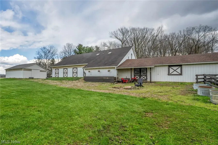 4020 Faircrest Sw Street, Canton, OH 44706 - #2