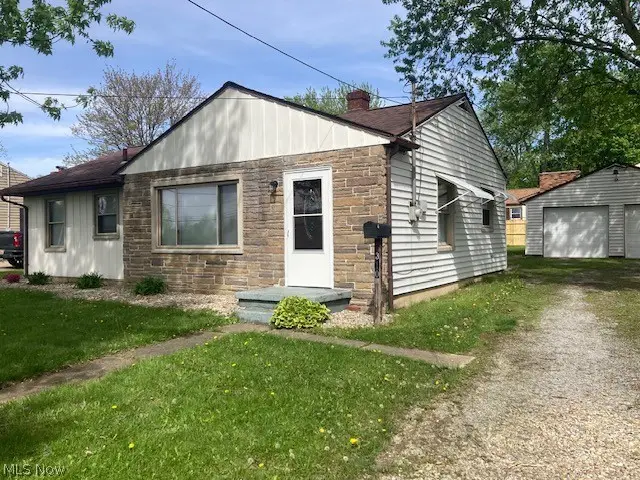 310 N Mecca Street, Cortland, OH 44410 - #1