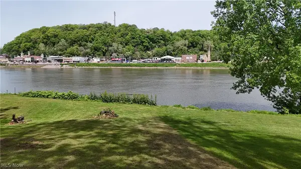 1041 First Street, Mason, WV 25260