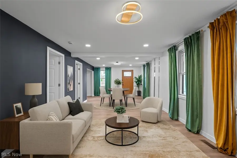 2276 W 41st Street, Cleveland, OH 44113 - #3