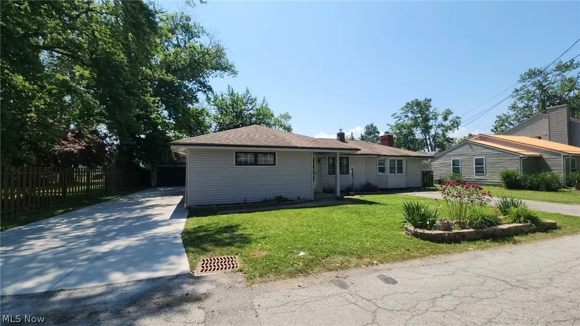 35952 Lakomis Drive, Eastlake, OH 44095 - #1