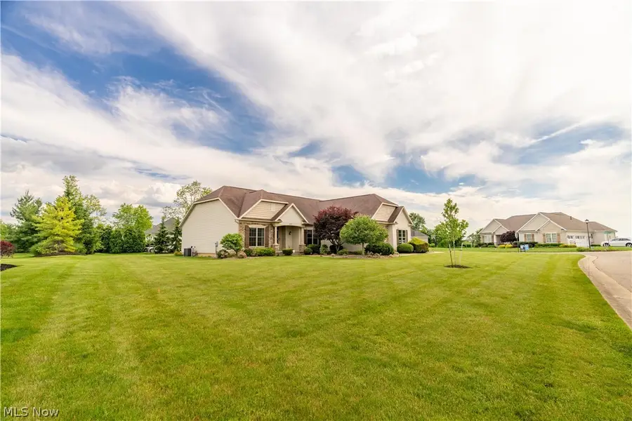 8500 Sandbridge Nw Street, Massillon, OH 44646 - #3