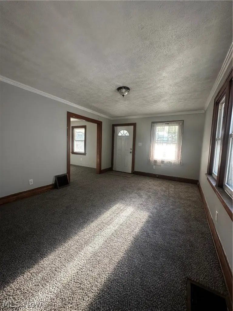 535 Mohawk Avenue, Akron, OH 44305 - #3