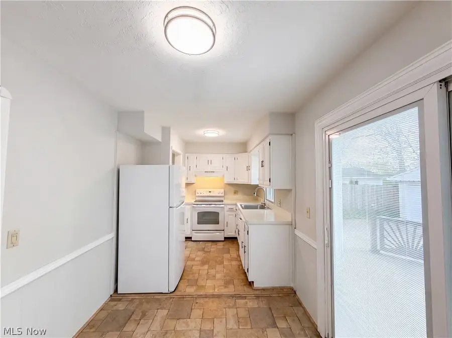 6252 Anita Drive, Cleveland, OH 44130 - #2