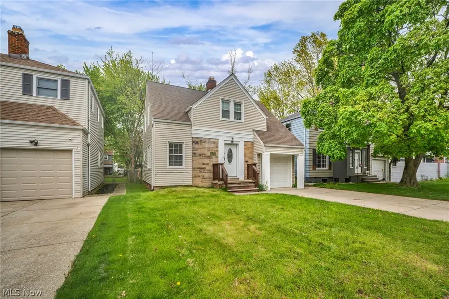 21731 Maydale Avenue, Euclid, OH 44123 - #2