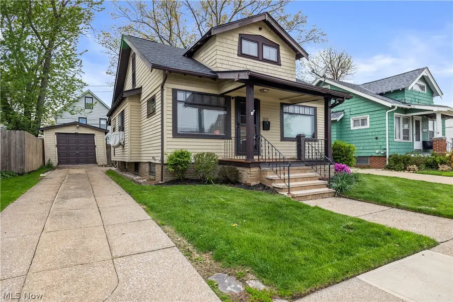 2212 Olive Avenue, Lakewood, OH 44107 - #2