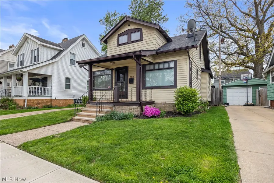 2212 Olive Avenue, Lakewood, OH 44107 - #3