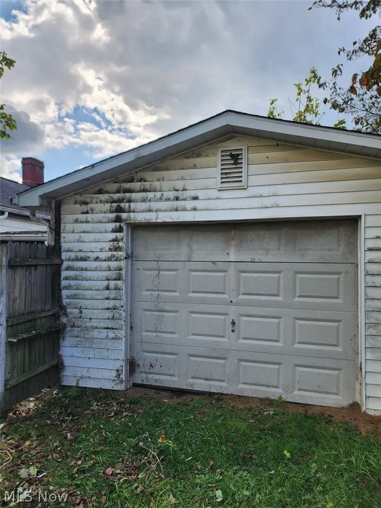 200 Central Avenue, Tiltonsville, OH 43963 - #2