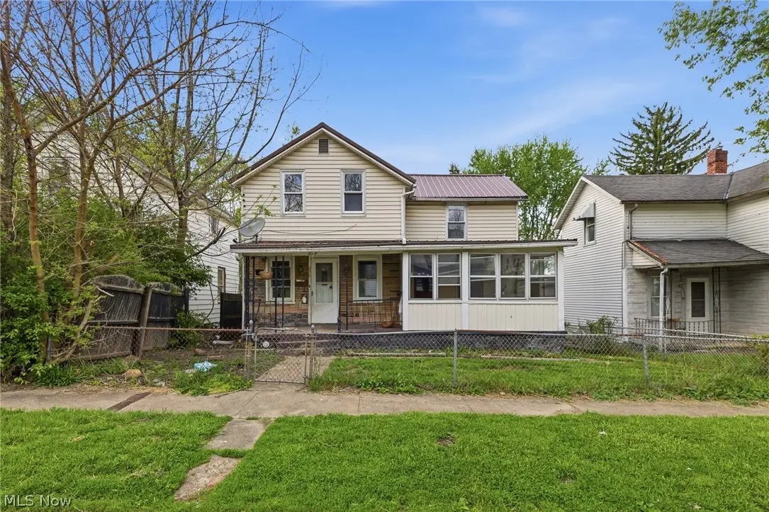 229 E 1st Street, Mansfield, OH 44902 - #1