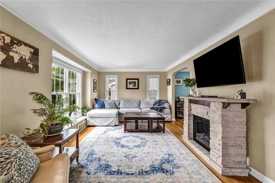 20944 Woodstock Avenue, Fairview Park, OH 44126 - #3