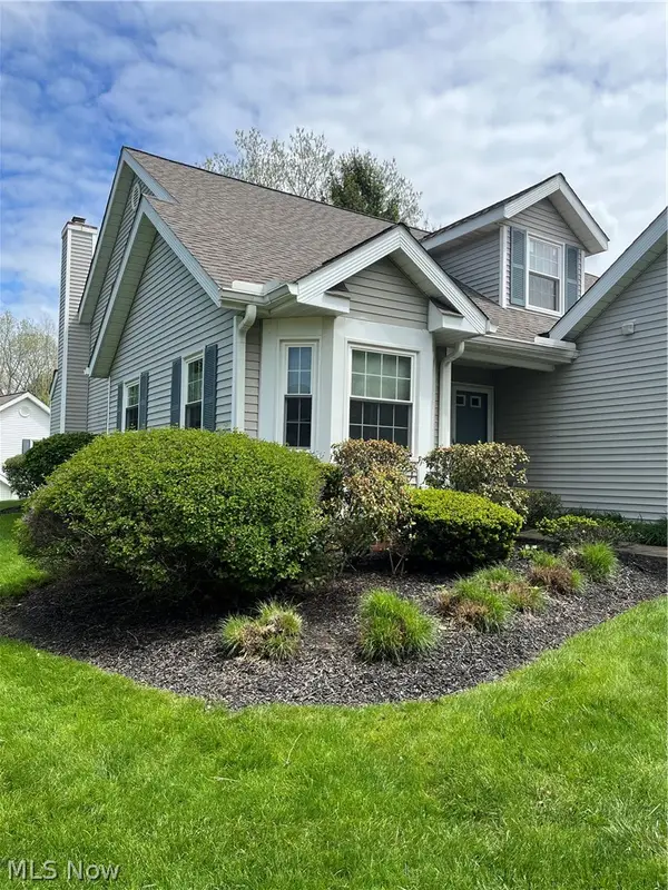 201 Steeplechase, Willoughby Hills, OH 44092