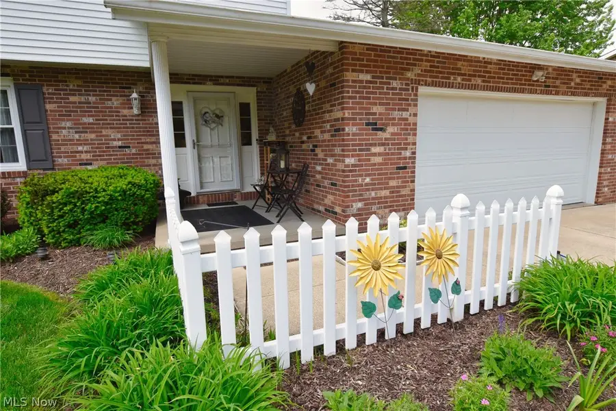 965 Norwich Nw Avenue, Massillon, OH 44646 - #3