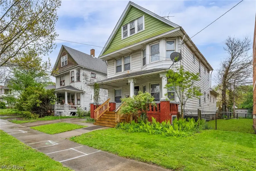 6808 Lansing Avenue, Cleveland, OH 44105 - #2