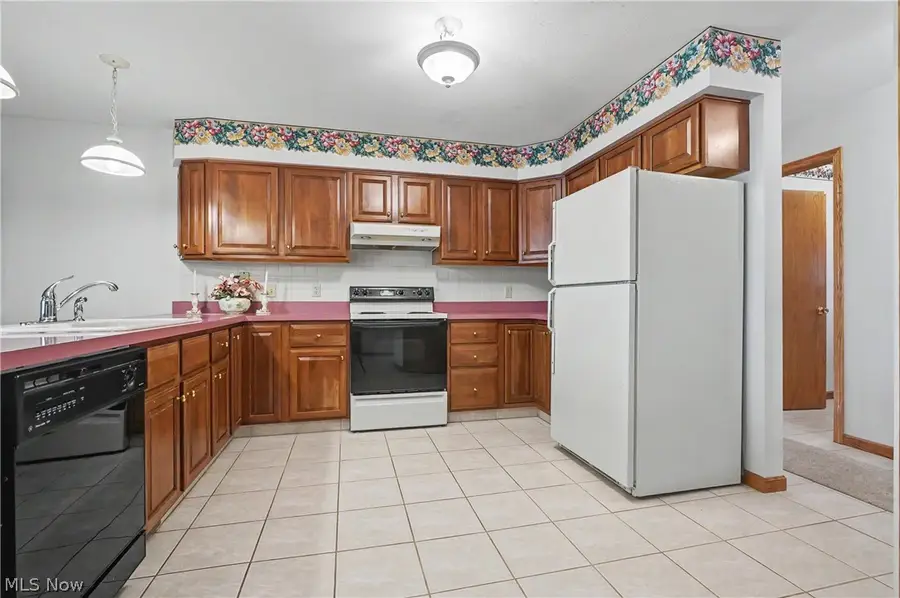 358 Tessa Place, Cortland, OH 44410 - #3