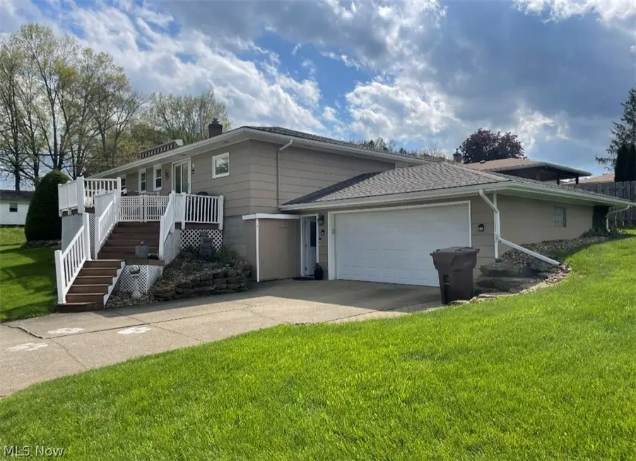 447 W Omar Street, Struthers, OH 44471 - #3