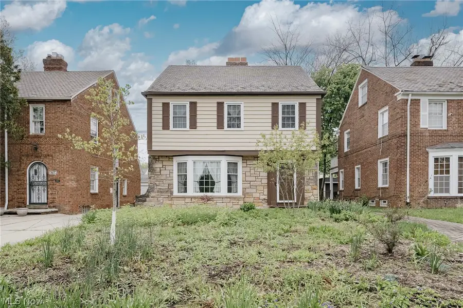 3675 Avalon Road, Shaker Heights, OH 44120 - #2
