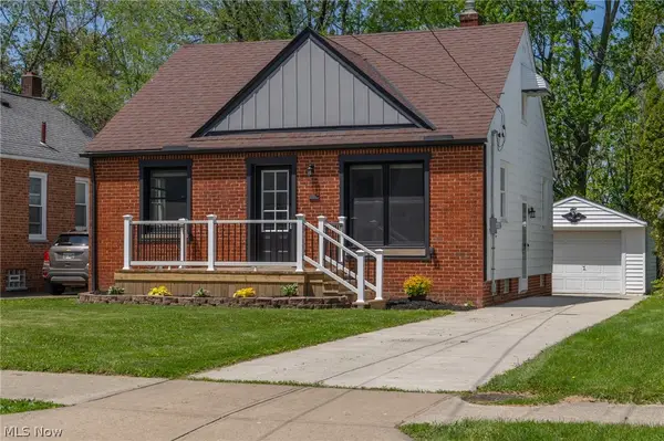 37 Arlington Circle, Wickliffe, OH 44092