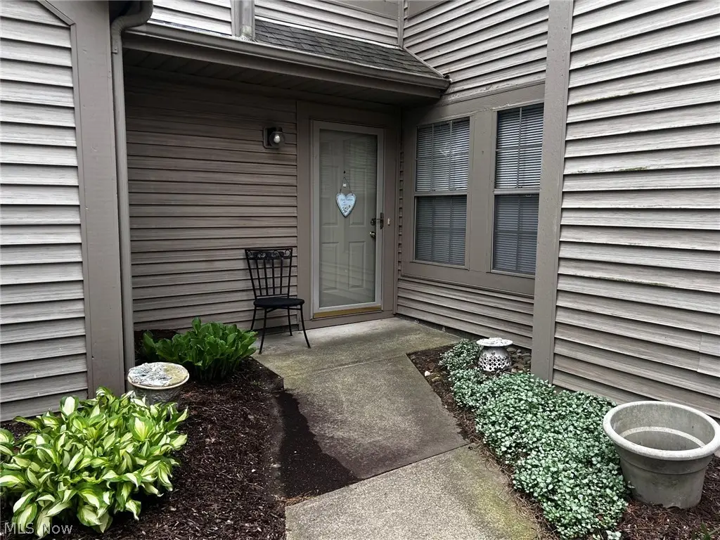 205 S Aspen Court #3, Warren, OH 44484 - #1