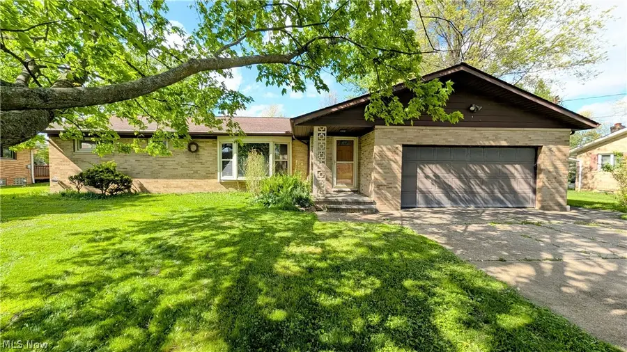 12802 Gardenside Drive, North Royalton, OH 44133 - #2