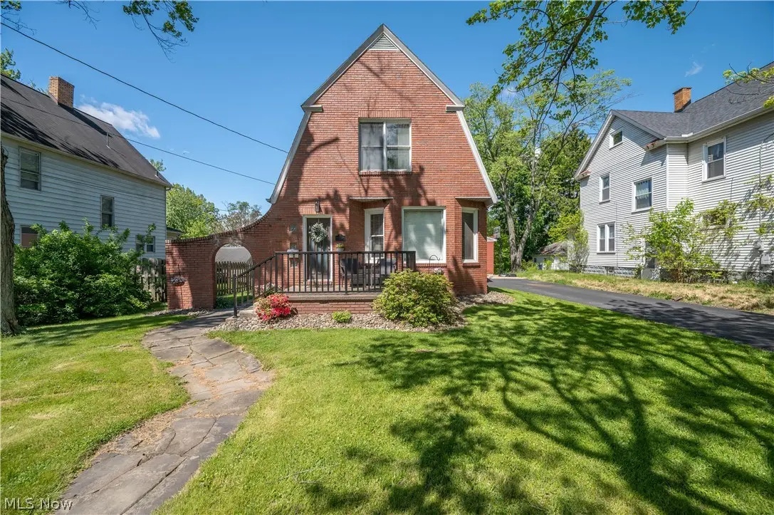 124 Hartzell Avenue, Niles, OH 44446 - #1