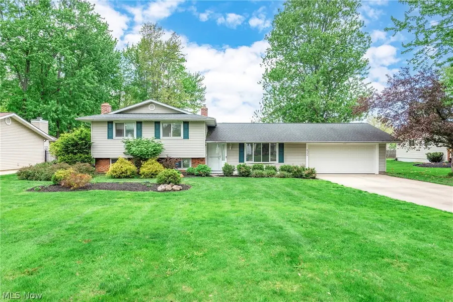 8139 Yorkshire Drive, Mentor, OH 44060 - #2