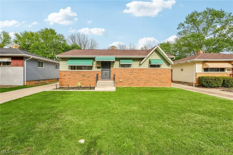 6293 Brookmere Drive, Parma Heights, OH 44130 - #2