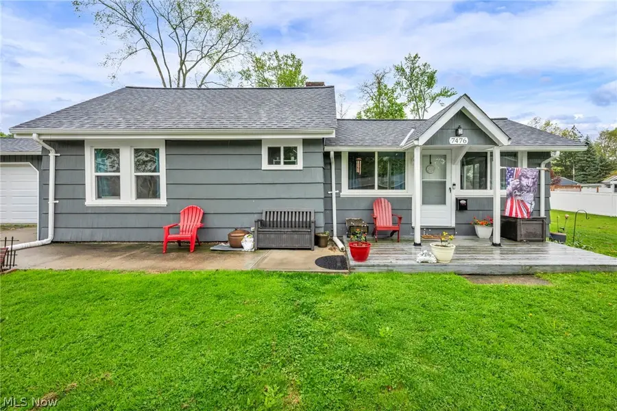 7476 Pinehurst Drive, Mentor On The Lake, OH 44060 - #2