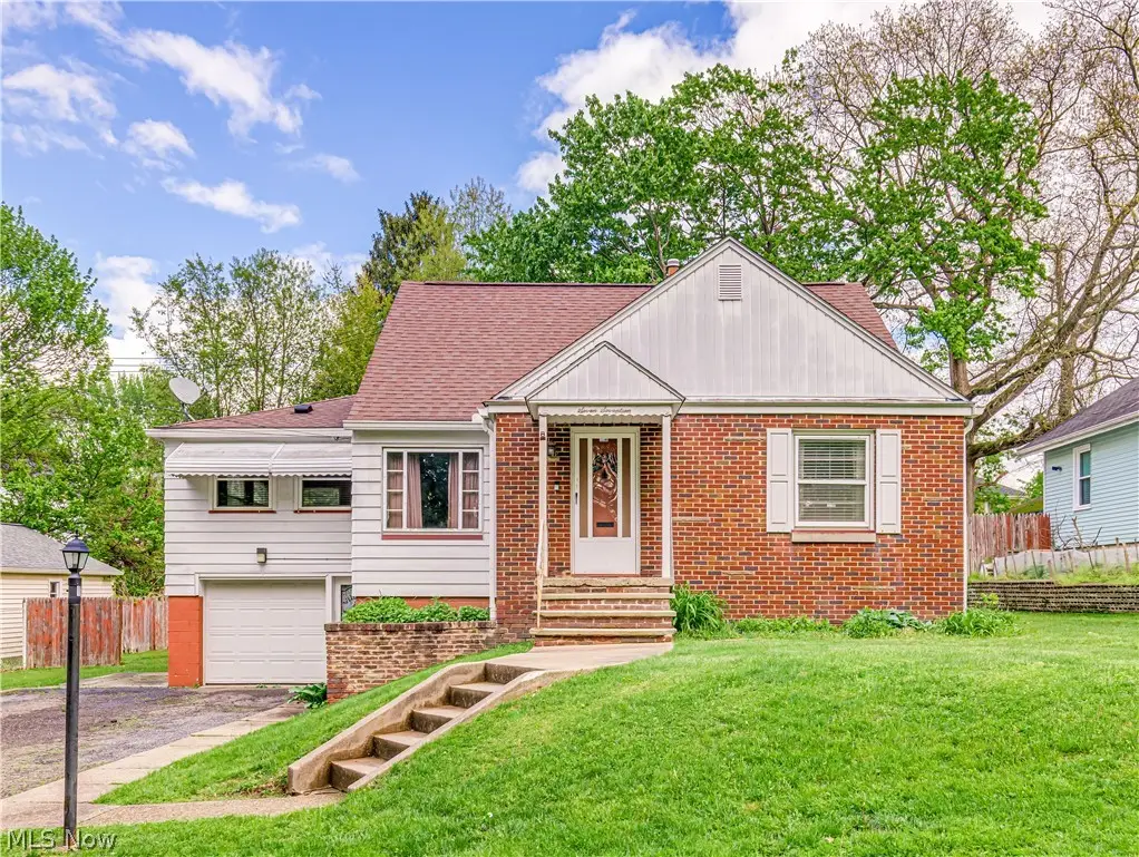 717 Columbia Avenue, Akron, OH 44310 - #1