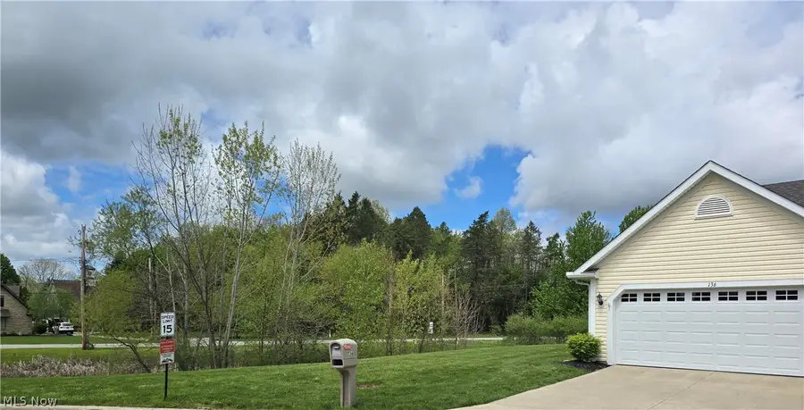 136 Haydens Arbor, Elyria, OH 44035 - #2
