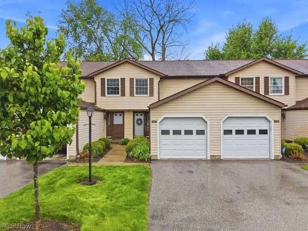 1887 Ridge Meadow Court, Twinsburg, OH 44087
