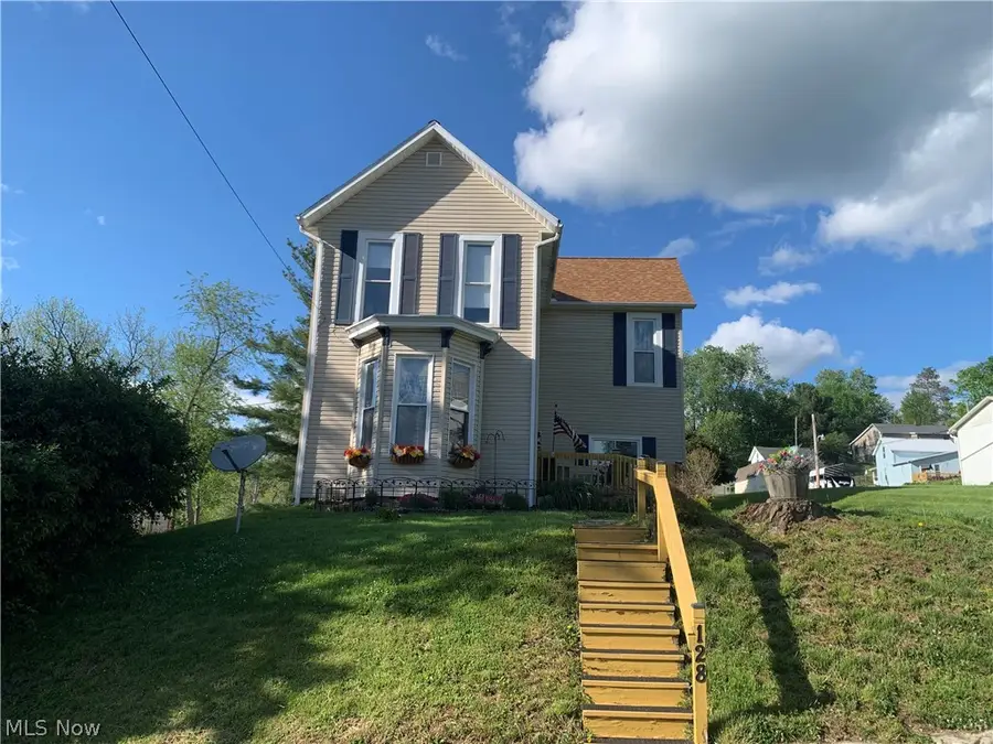128 W Walnut Street, Shawnee, OH 43782 - #2