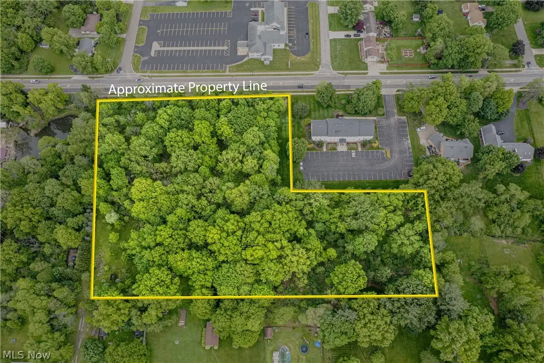 196 N Broad Street, Canfield, OH 44406 - #1