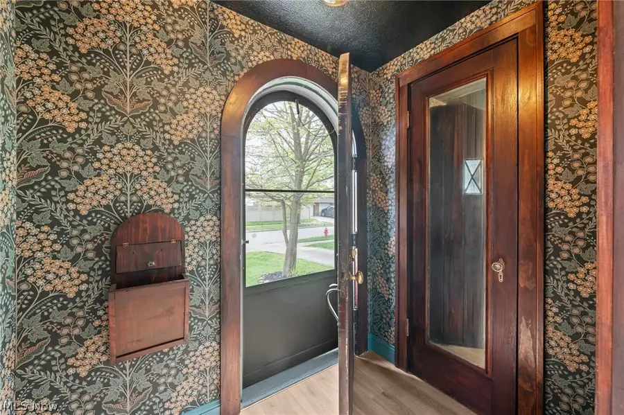 174 E 208th Street, Euclid, OH 44123 - #3