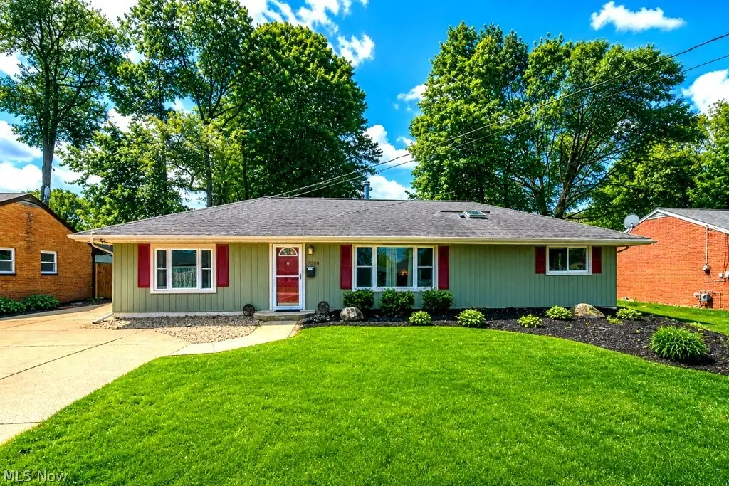 7580 Primrose Drive, Mentor On The Lake, OH 44060 - #1
