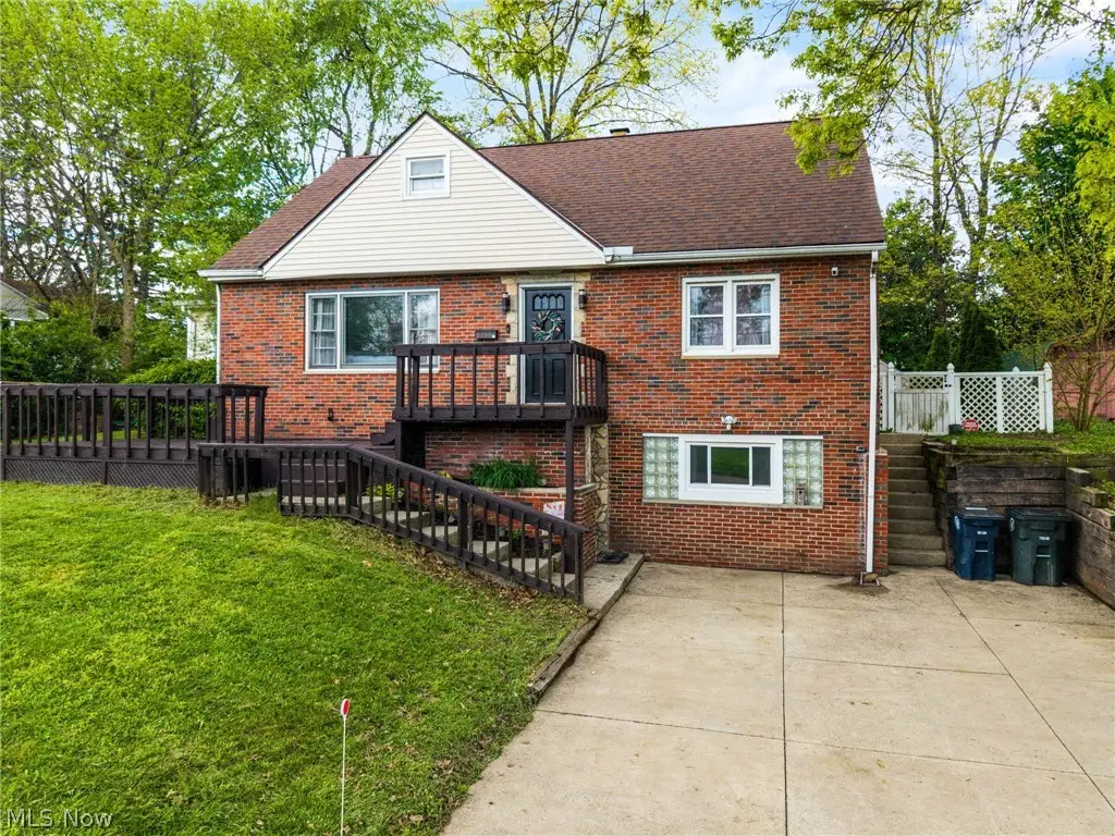 1588 Highview Avenue, Akron, OH 44301 - #1
