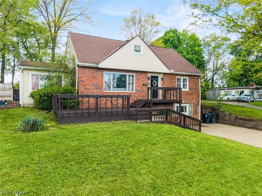 1588 Highview Avenue, Akron, OH 44301 - #2