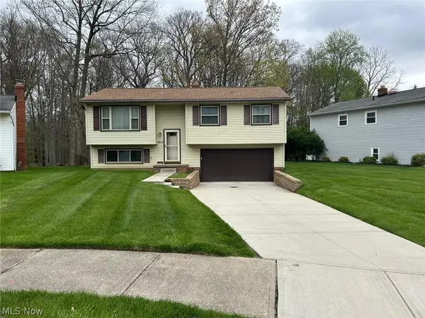 24437 Ridgeline, Bedford Heights, OH 44146