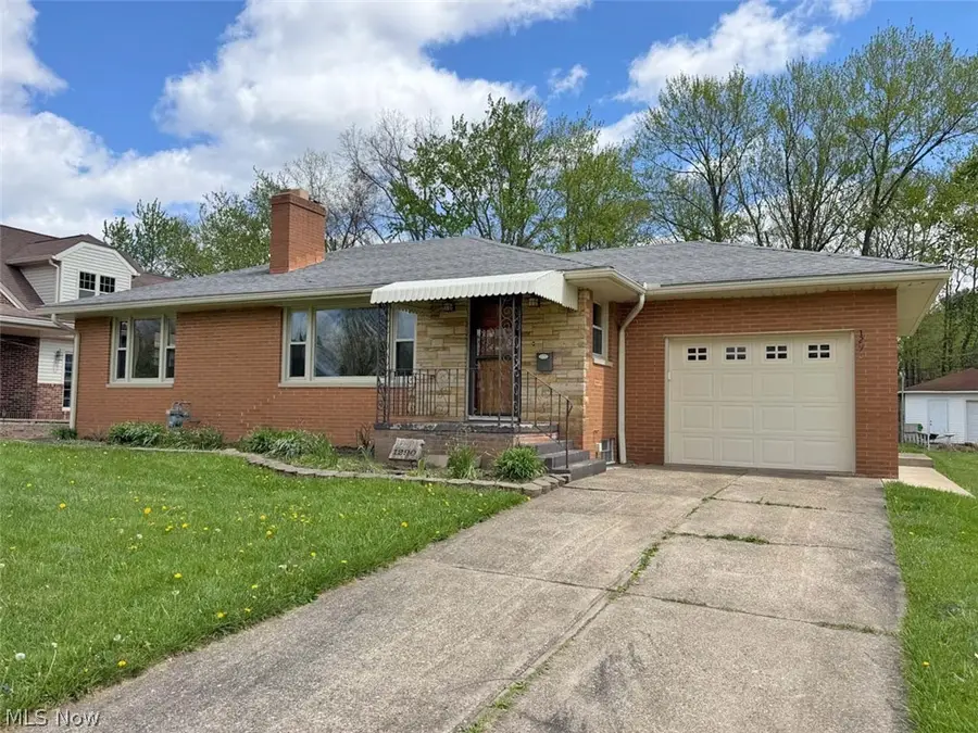 1290 Parkway Boulevard, Alliance, OH 44601 - #2