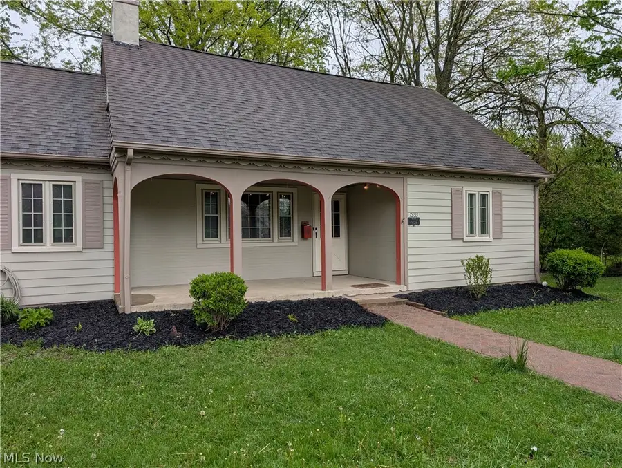 7353 Columbia, Olmsted Falls, OH 44138 - #2