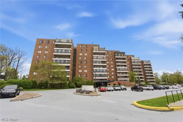 27500 Cedar Road #808, Beachwood, OH 44122