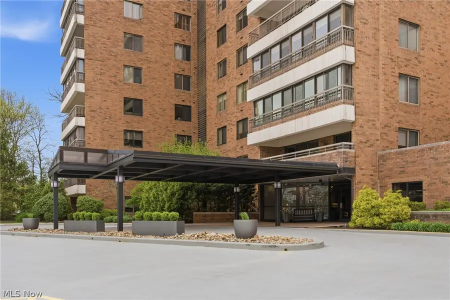 27500 Cedar Road #808, Beachwood, OH 44122 - #2