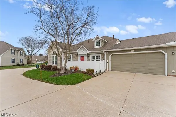 8228 Cyrus Lane, Northfield, OH 44067