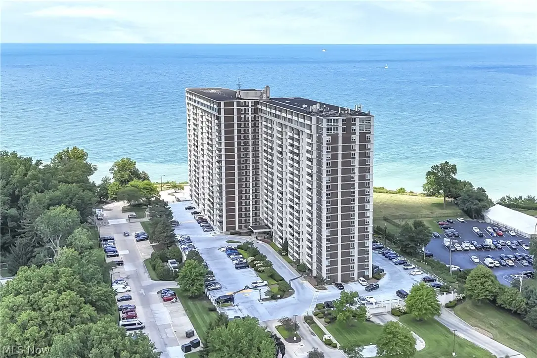 12900 Lake Avenue #812, Lakewood, OH 44107 - #1