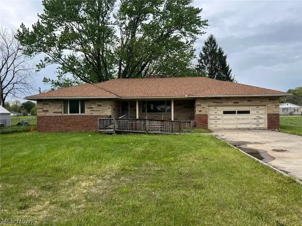 156 Cooper Foster Park W Road, Lorain, OH 44053