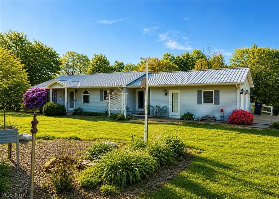 305 North Drive, Somerset, OH 43783 - #2