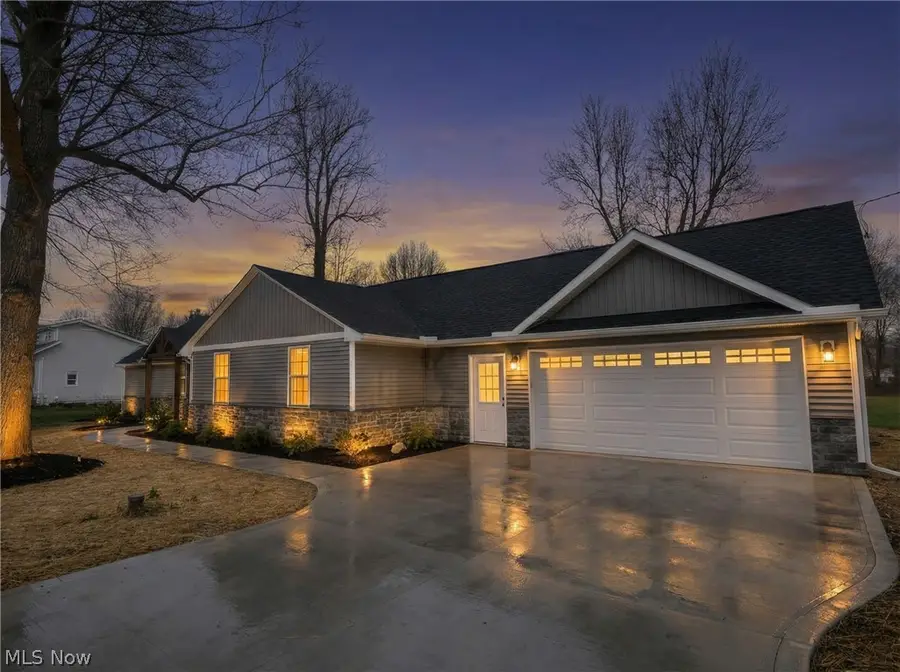 16243 Roselawn Drive, Burton, OH 44021 - #3