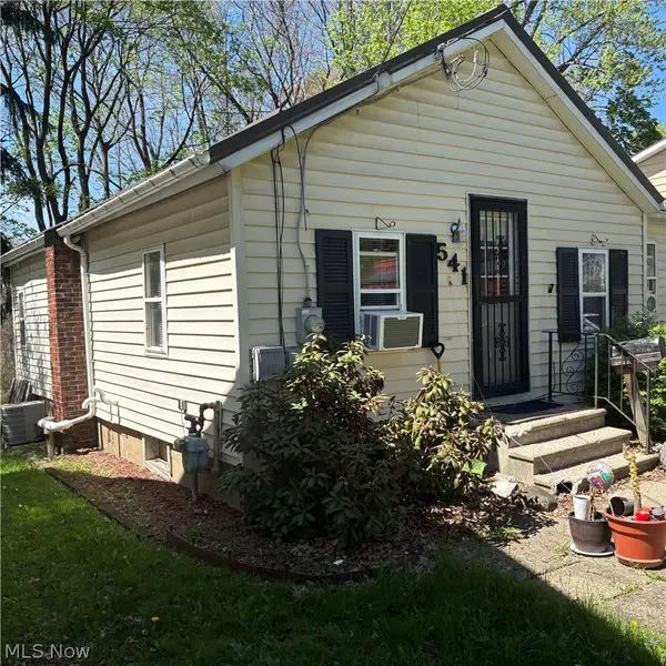 541 Clinton Street, Ravenna, OH 44266