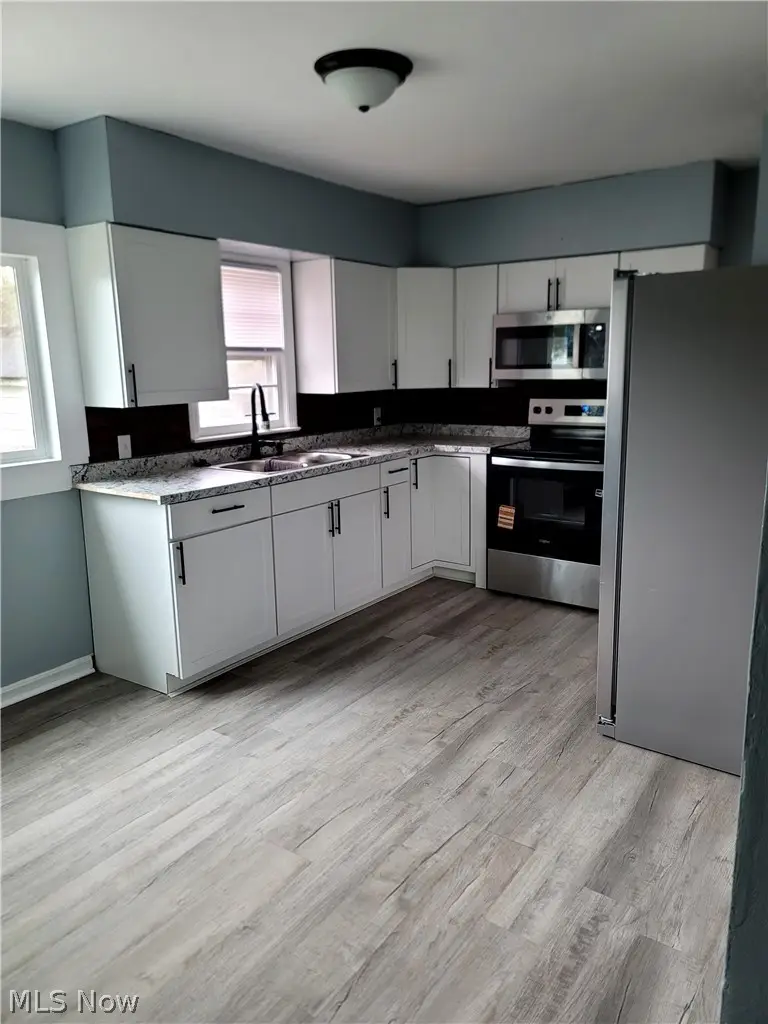 1039 Anna Avenue, Kent, OH 44240 - #3