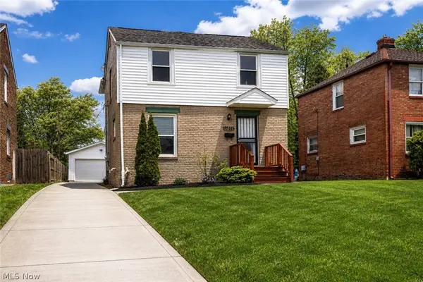 17511 Throckley Avenue, Cleveland, OH 44128