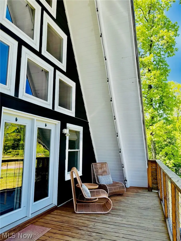 2793 Barclay Messerly Road, Southington, OH 44470 - #2